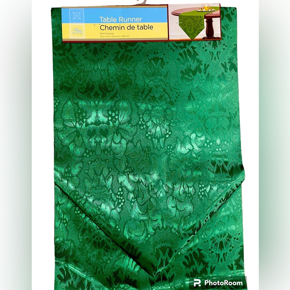 Elegant Home Collection Green Table Runner(Chemin de Table)100% Polyester